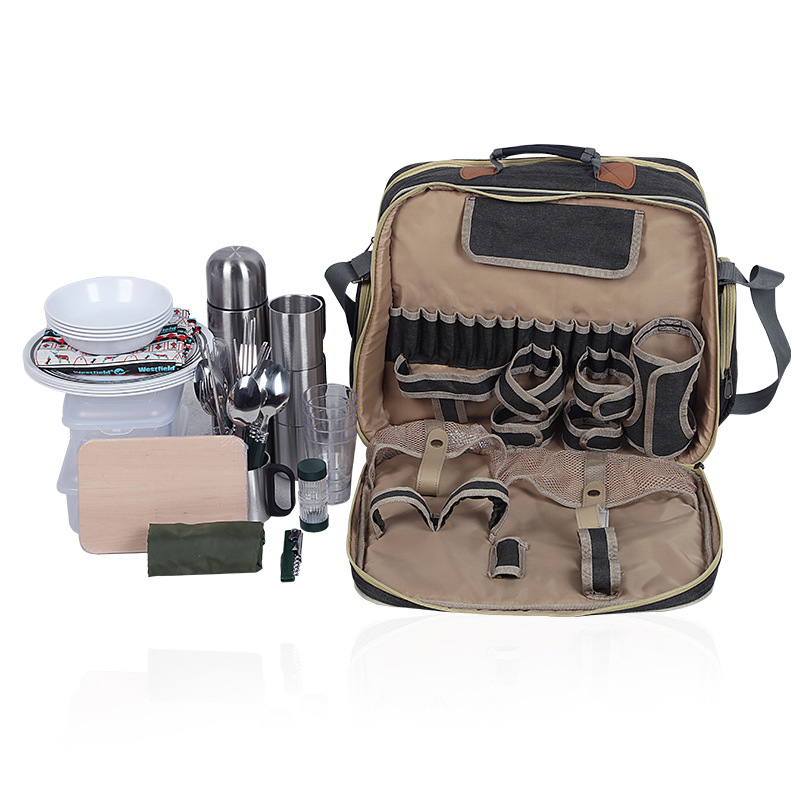 Set di stoviglie portatile di  - Camping Cooking Set For 4 recensione e prezzo