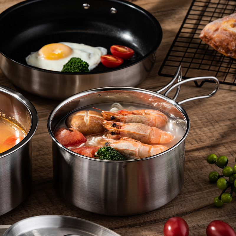 Set di Pentole Portatili per C - Camping Cooking Set For 4 recensione e prezzo